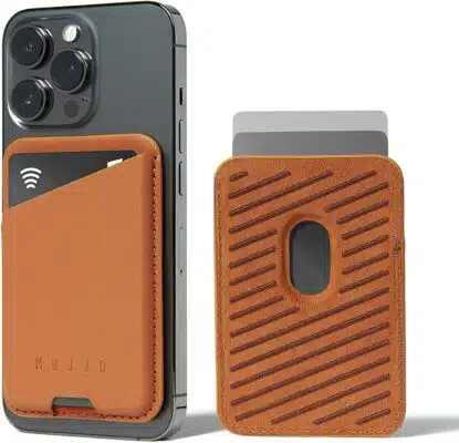 Mujjo Full Leather MagSafe Wallet.